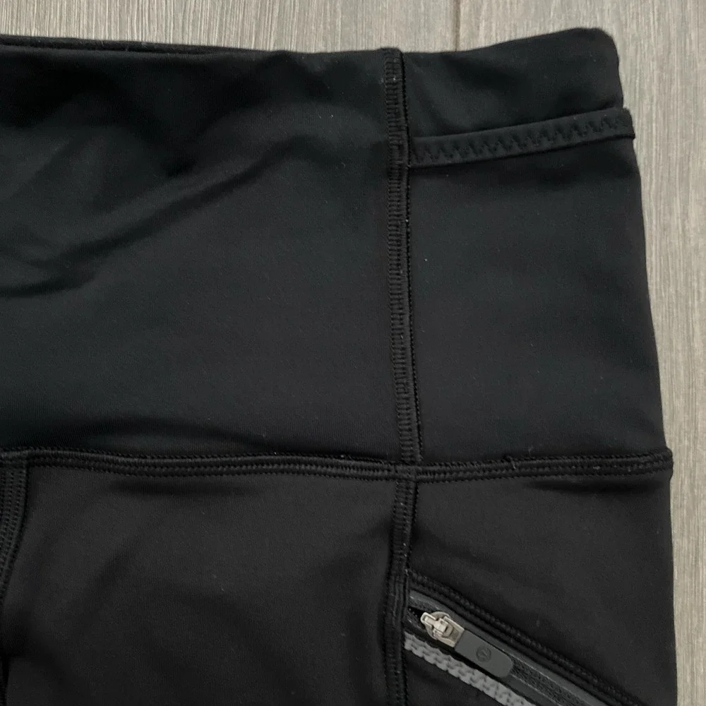 Lululemon Capri Leggings Womens 4 Zip Pockets Compression Black